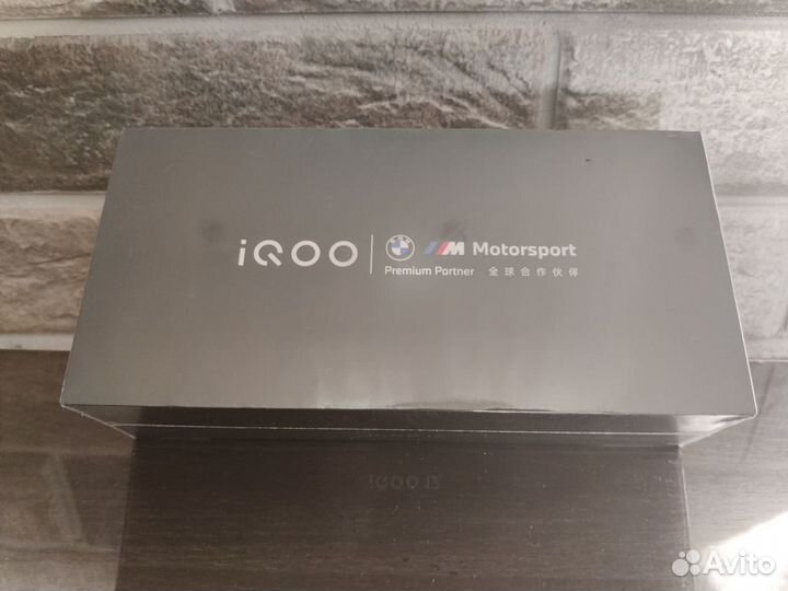 vivo iQOO 12, 12/512 ГБ