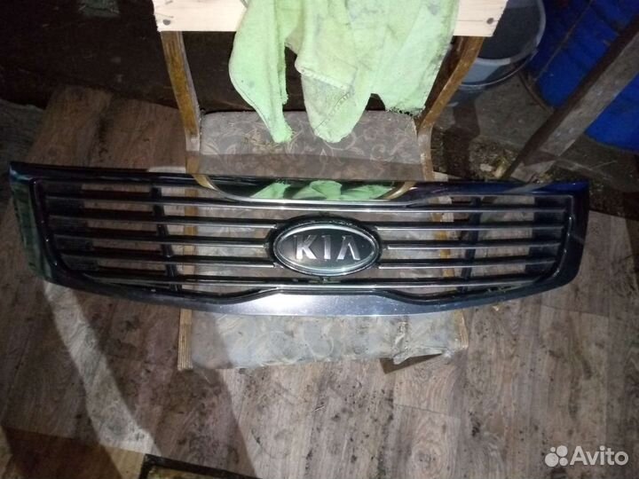 Решотка радиатора,кия мажентис рестлинг 2,2009год