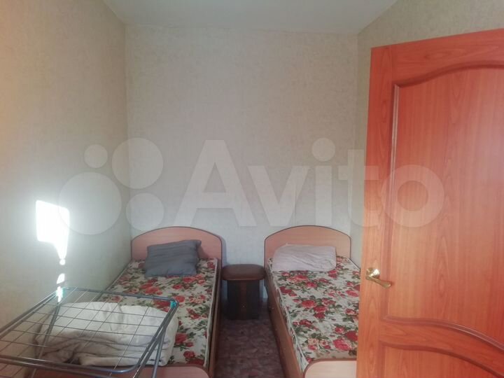 2-к. квартира, 42 м², 2/4 эт.