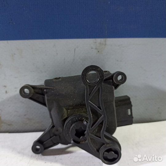 Моторчик заслонки печки Skoda Octavia A5 1Z