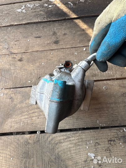 Компрессор кондиционера nissan tiida