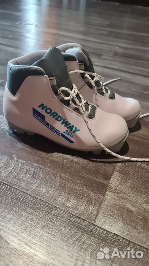 Лыжные ботинки, р.35