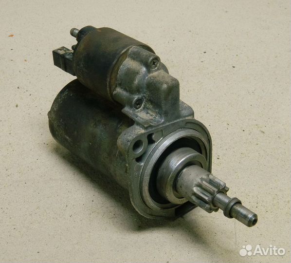 Стартер VW Passat B3 1.8