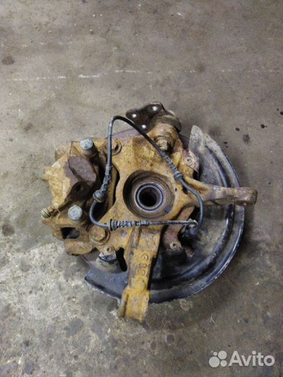 Кулак поворотный передний левый Renault Fluence