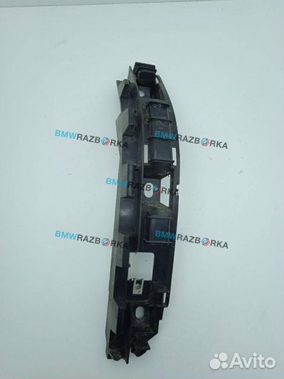 Крепление бампера заднего левое BMW 7 E65/E66/E67
