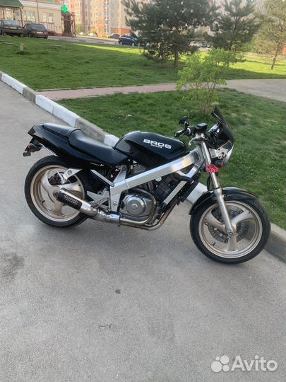 Honda bros 650