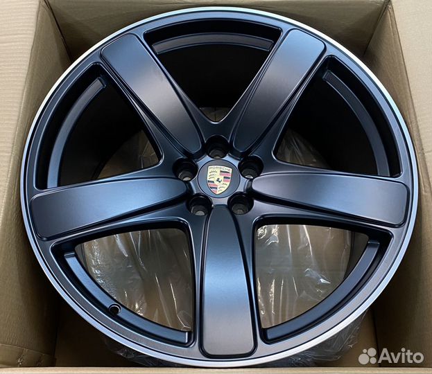 Новые диски R21 Porsche Macan S