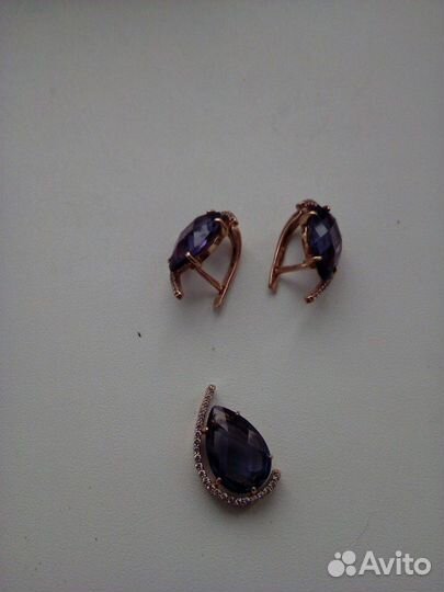 Серьги и подвеска
