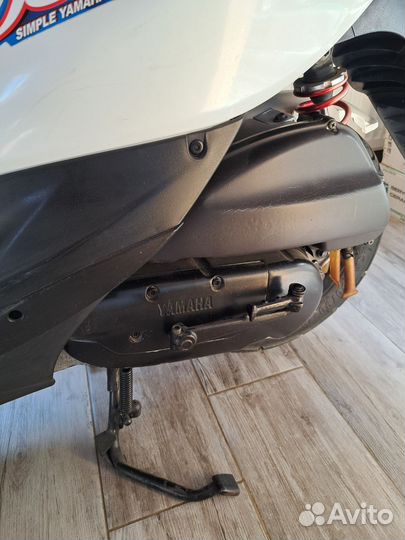 В продаже скутер