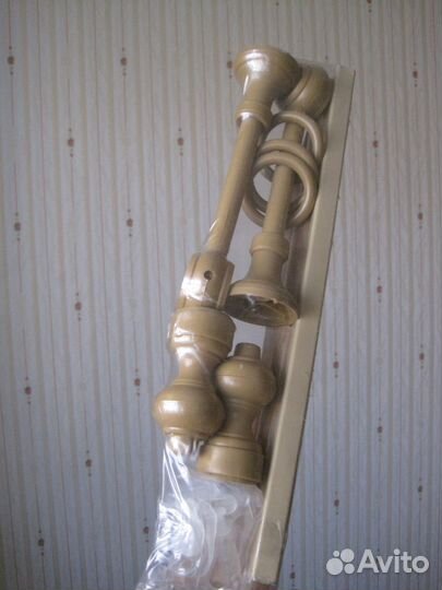 Крепления для карнизов