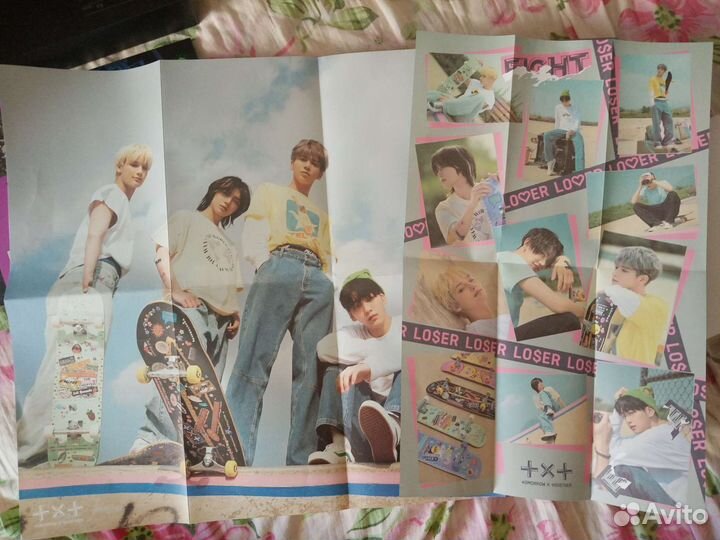 Официальные плакаты txt и bts