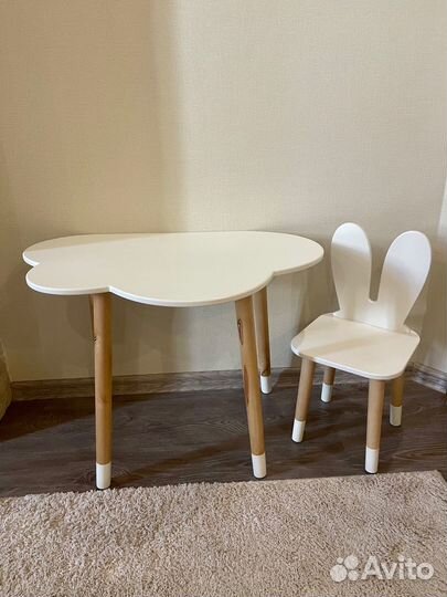 Детский стол и стул