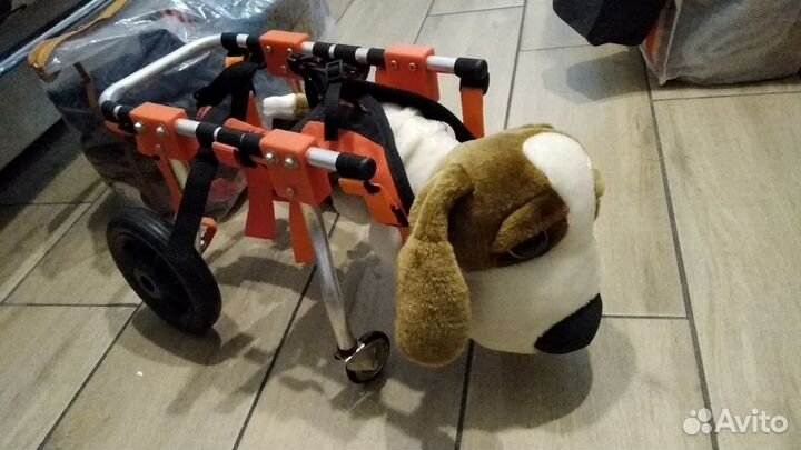 Коляска для животных с ограниченными возможностями