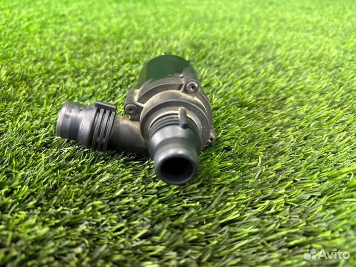 Помпа Bmw X5 E53 M54B30 2006