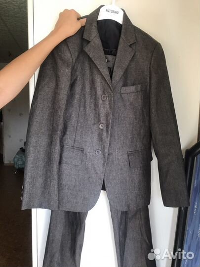 Школьный костюм