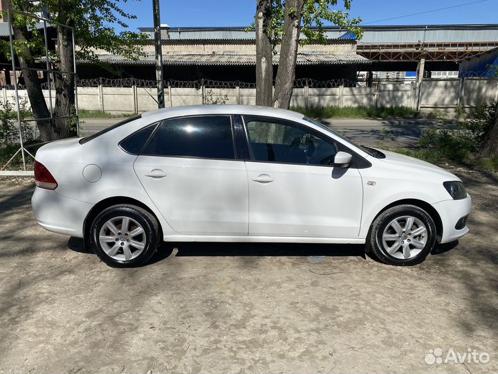 Volkswagen Polo 1.6 AT, 2012, 188 000 км