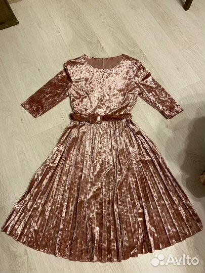 Платье женское