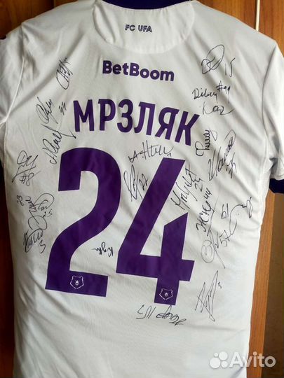 Футболка фк Уфа коллекционная 2022 с автографами