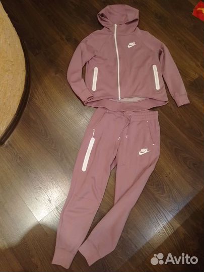 Спортивный костюм Nike