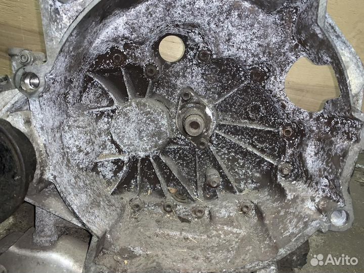 МКПП (механическая коробка переключения передач) S