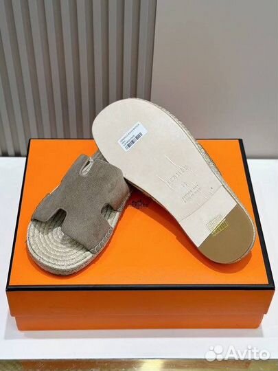 Шлепанцы Hermes