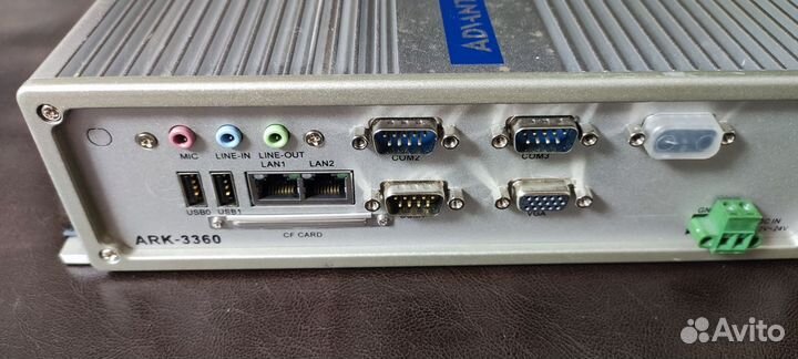 Встраиваемый компьютер Advantech ARK-3360L-D5A1E