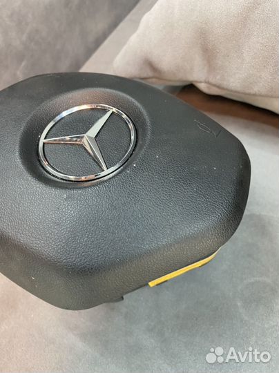 Подушка безопасности руля w212