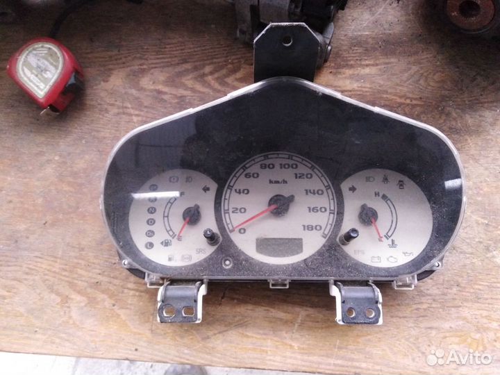 Mitsubishi Colt Щиток mn108669 Панель приборов MMC