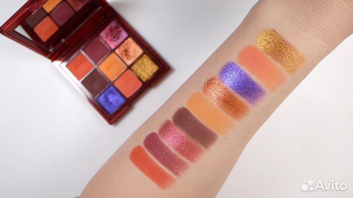 Палетка теней huda wild obsessions chameleon