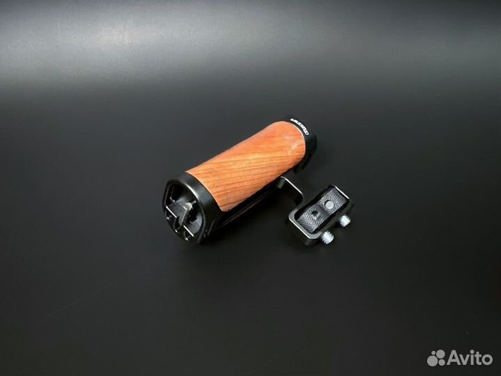 Универсальная боковая ручка Ulanzi R075