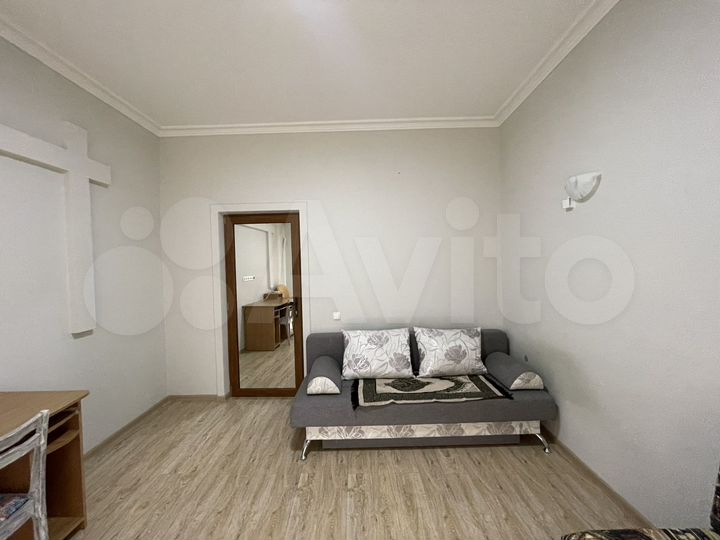 Доля в 1-к. квартире, 23 м², 1/2 эт.