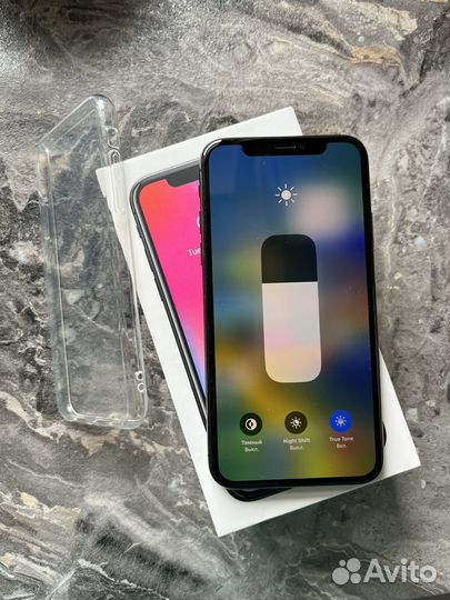 iPhone X, 64 ГБ