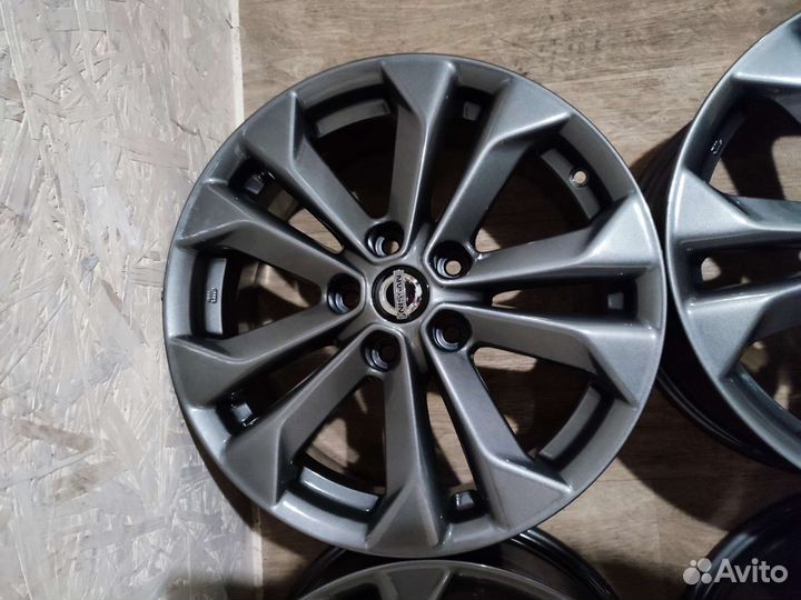 Диски Nissan X-Trail R17 (оригинал)