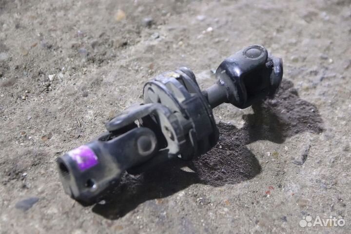 Карданчик рулевой на Субару Легаси BL