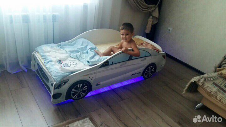 Кровать машина