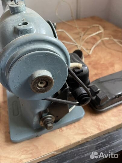 Швейная машина бу электрическая