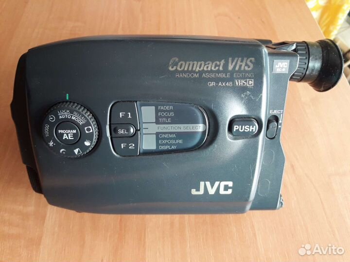 Видеокамера JVC кассетная