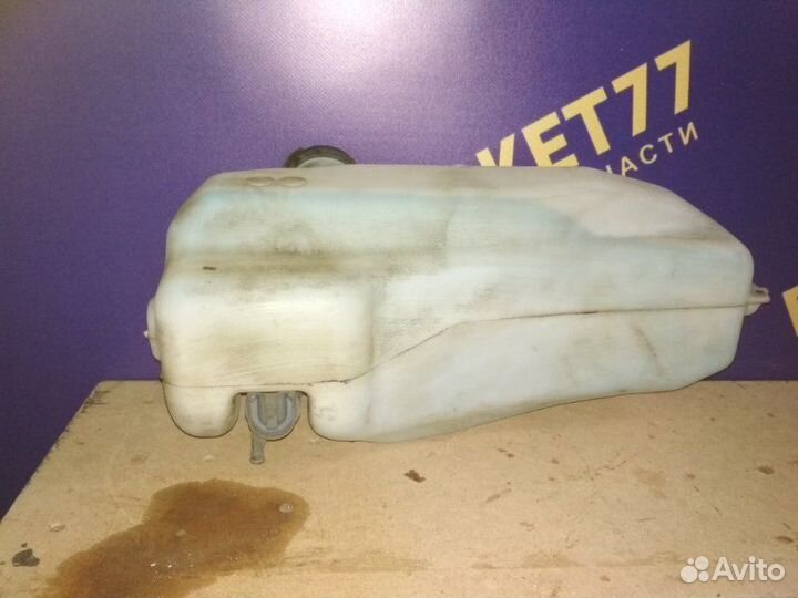 Бачок омывателя Renault Logan 2 L8 K7M 2014