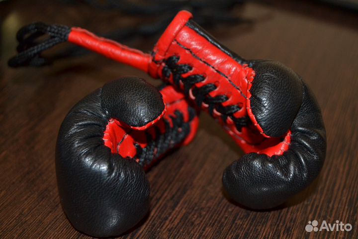 Сувенирные боксерские мини перчатки из кожи
