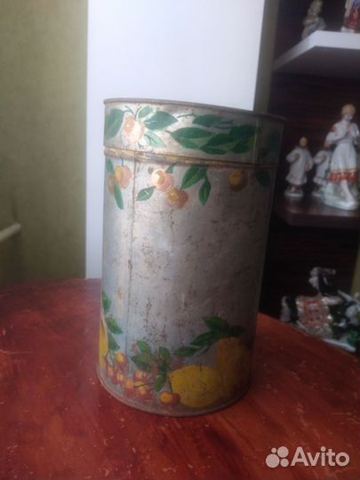 Банка жестяная