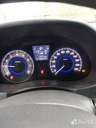 Hyundai Solaris 1.4 AT, 2012, 106 000 км