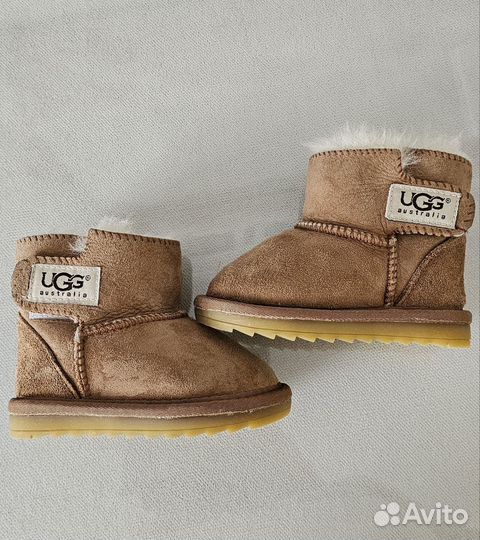 Ugg угги натуральные детские размер 22(13,5см)