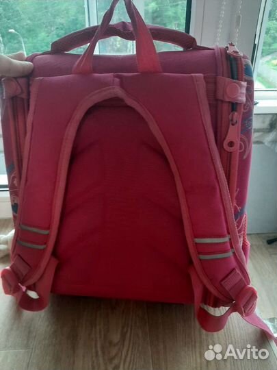 Рюкзак школьный