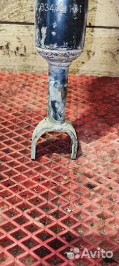 Стойка амортизатора переднего левого Volkswagen Pa