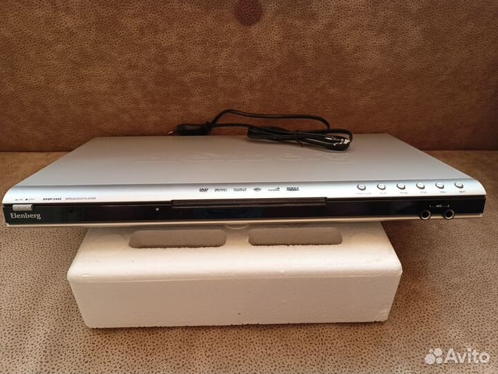 DVD плеер с функцией караоке Elenberg dvdp-2445