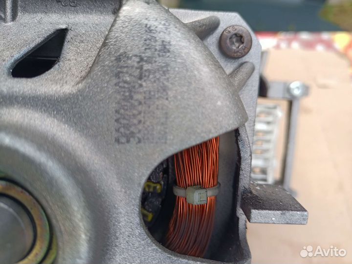 Двигататель стиральной машины