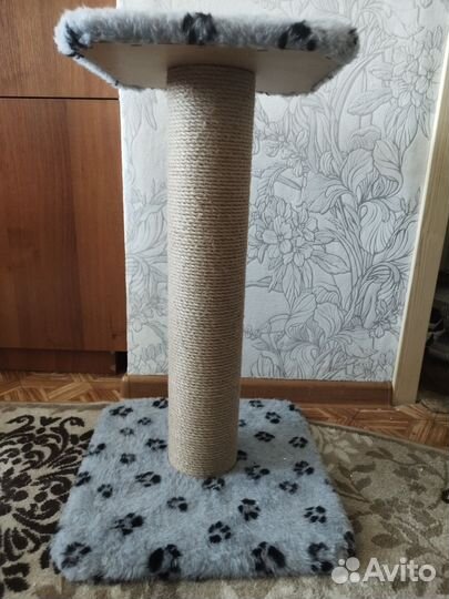 Когтеточка столбик с лежанкой