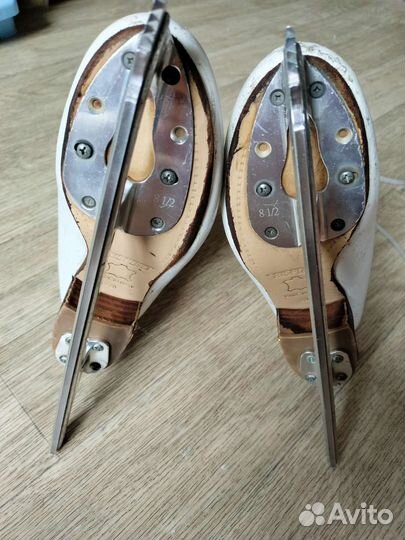 Коньки фигурные профессиональные Риспорт, 22