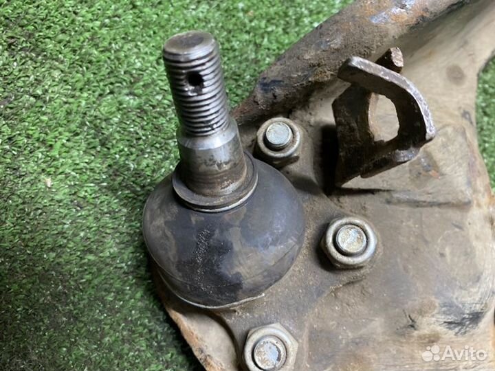 Рычаг подвески передний левый Great Wall Hover H2