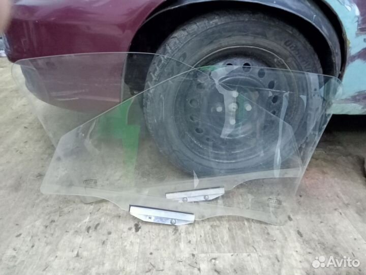 Стекло передних дверей nexia